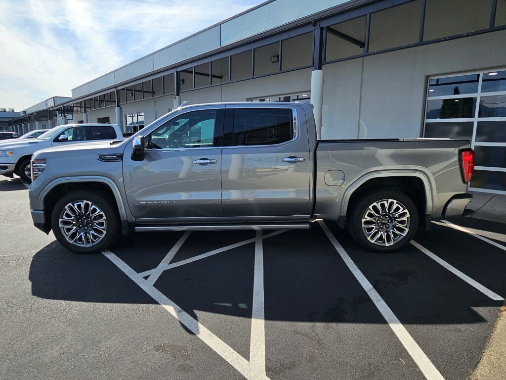 Used 2023 GMC Sierra 1500 Denali Ultimate AWD/4WD image 2