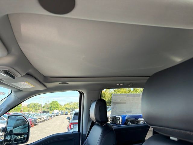 New 2026 Ford F350 Lariat w/ Lariat Ultimate Package AWD/4WD image 17