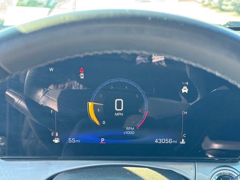 Used 2024 Chevrolet Trax LT w/ LT Convenience Package image 17