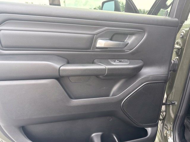 New 2026 RAM 1500 Warlock AWD/4WD image 37