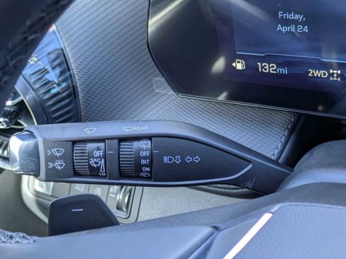 New 2026 Chevrolet Equinox LT AWD/4WD image 25