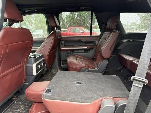 Used 2022 Ford Expedition Limited AWD/4WD image 17