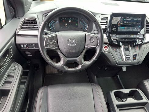 Used 2023 Honda Odyssey Sport image 21