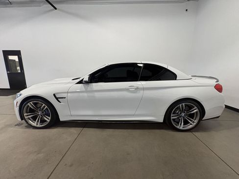 Used 2017 BMW M4 Convertible RWD image 6