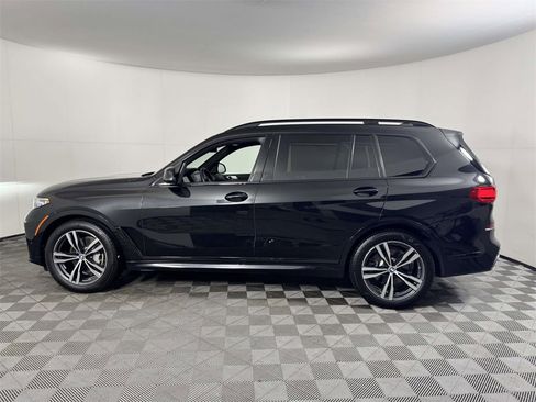 Used 2020 BMW X7 xDrive40i w/ M Sport Package image 11