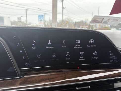 Certified 2023 Cadillac Escalade ESV Sport Platinum w/ LPO, ONYX Package image 15