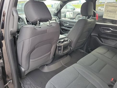 New 2026 RAM 1500 4x4 Crew Cab image 12