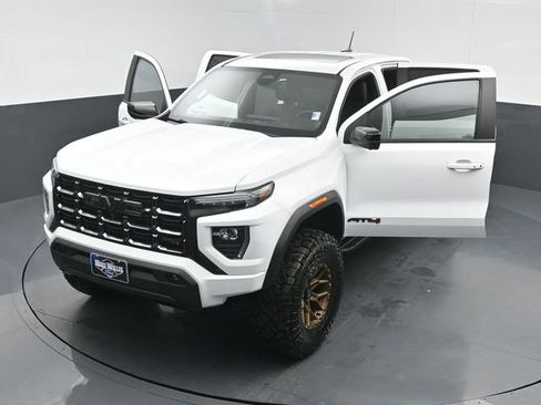 Used 2023 GMC Canyon AT4 w/ Technology Package image 26