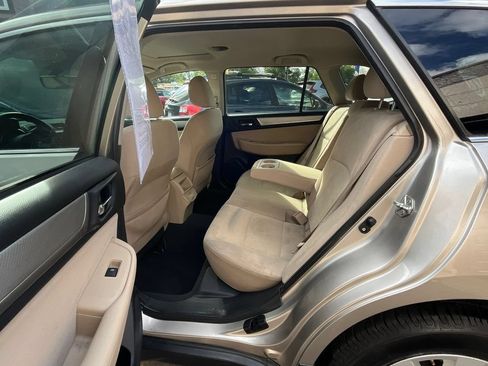 Used 2018 Subaru Outback 2.5i Premium AWD/4WD image 20