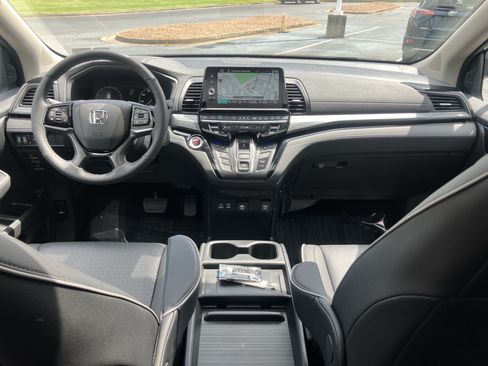 Used 2026 Honda Odyssey Elite image 45