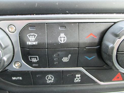 Used 2023 Jeep Gladiator Sport AWD/4WD image 20