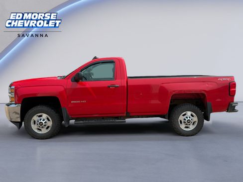 Used 2016 Chevrolet Silverado 2500 W/T w/ WT Convenience Package AWD/4WD image 2