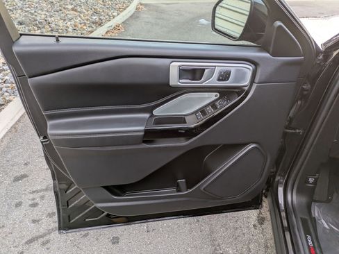 Used 2023 Ford Explorer ST w/ Equipment Group 401A image 13