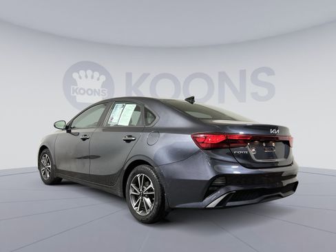 Used 2023 Kia Forte LXS w/ LXS Technology Package image 4