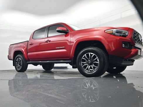 Used 2020 Toyota Tacoma TRD Sport image 53