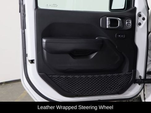Used 2018 Jeep Wrangler Unlimited Sport S AWD/4WD image 17