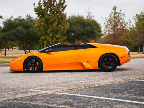 Used 2005 Lamborghini Murcielago Roadster AWD/4WD image 37