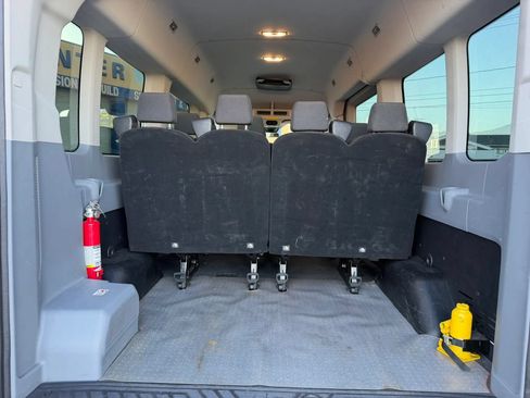 Used 2019 Ford Transit 350 XLT RWD image 12
