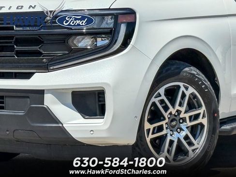 Certified 2025 Ford Expedition Max Active AWD/4WD image 3