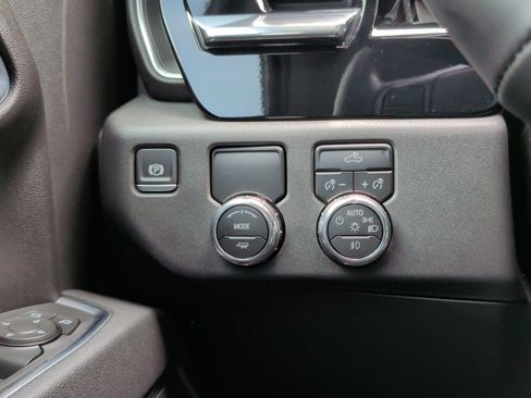 Used 2025 GMC Sierra 1500 Elevation RWD image 26