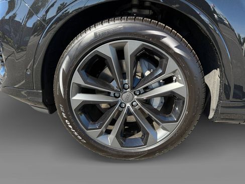 New 2026 Audi Q7 3.0T Premium Plus AWD/4WD image 9