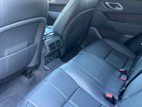 Certified 2025 Land Rover Range Rover Velar Dynamic SE image 12