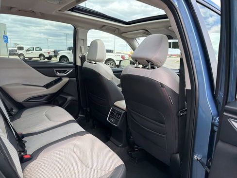Used 2020 Subaru Forester Premium AWD/4WD image 19