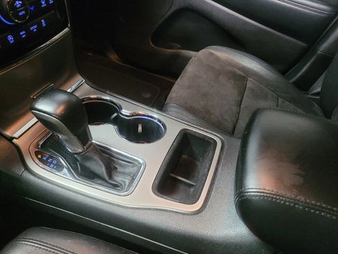Used 2020 Jeep Grand Cherokee Altitude AWD/4WD image 26