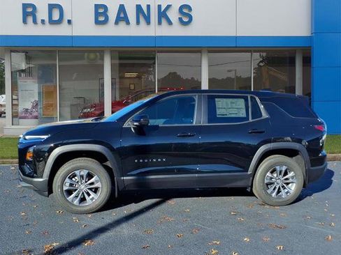 New 2026 Chevrolet Equinox LT image 2