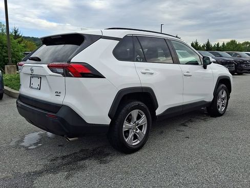 Certified 2023 Toyota RAV4 XLE w/ Convenience Package AWD/4WD image 6