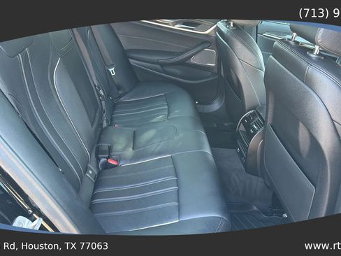 Used 2022 BMW 530i w/ Premium Package RWD image 35