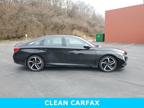Used 2022 Honda Accord Sport image 3