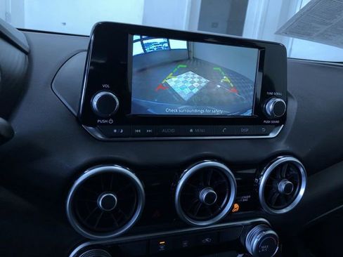 Used 2025 Nissan Sentra S image 27