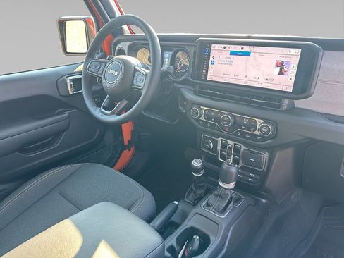 New 2025 Jeep Gladiator Sport AWD/4WD image 19