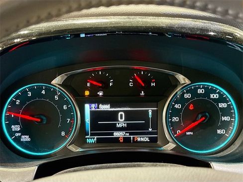 Used 2019 Chevrolet Traverse LT w/ LPO, Black Accent Package image 14