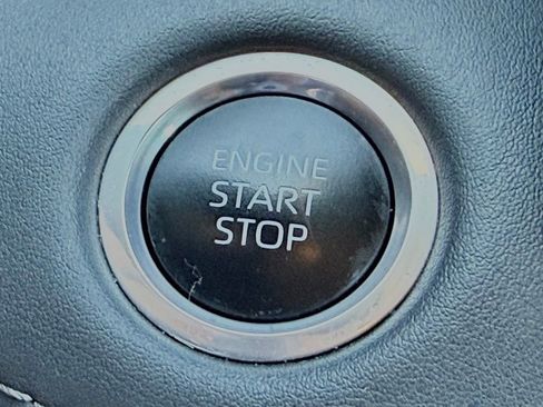 Used 2024 Toyota Highlander Platinum AWD/4WD image 31