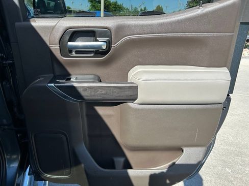 Used 2020 Chevrolet Silverado 1500 LTZ w/ LTZ Premium Package AWD/4WD image 28