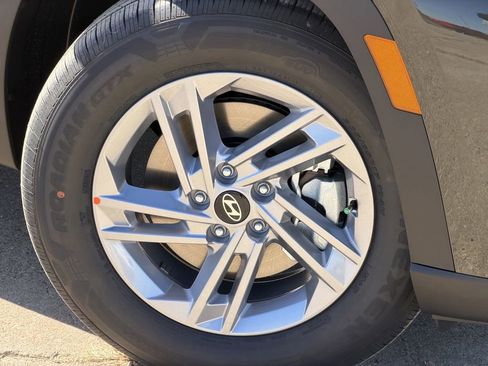 New 2026 Hyundai Tucson SE image 9