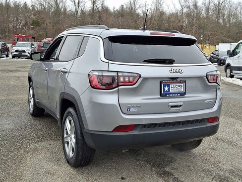 Used 2023 Jeep Compass Latitude w/ Convenience Group image 9