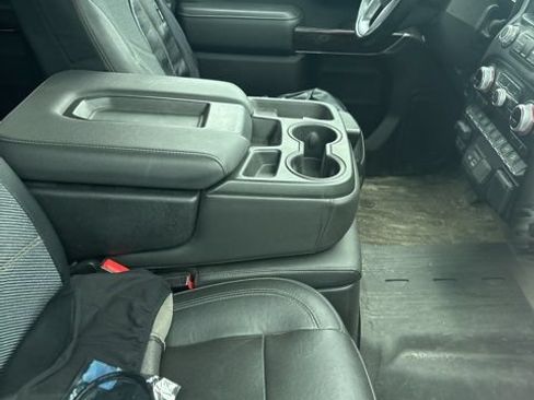 Used 2020 GMC Sierra 1500 SLT w/ Driver Alert Package I AWD/4WD image 13