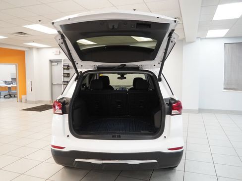 Used 2024 Chevrolet Equinox LT w/ LPO, Floor Liner Package AWD/4WD image 9