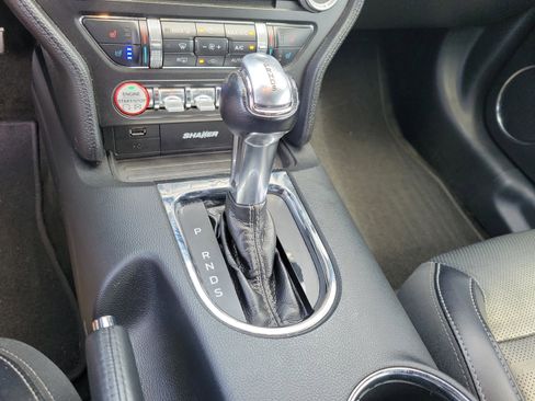 Used 2016 Ford Mustang Premium image 23