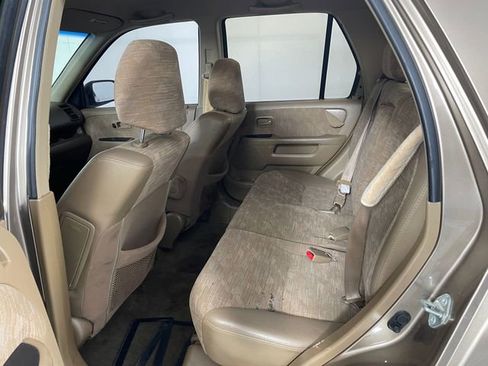 Used 2004 Honda CR-V LX image 12