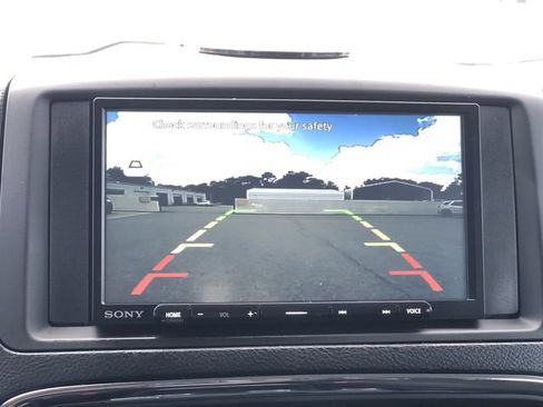 Used 2015 Dodge Grand Caravan American Value Package FWD image 22