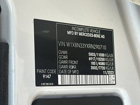 Used 2024 Mercedes-Benz Sprinter 3500 image 9