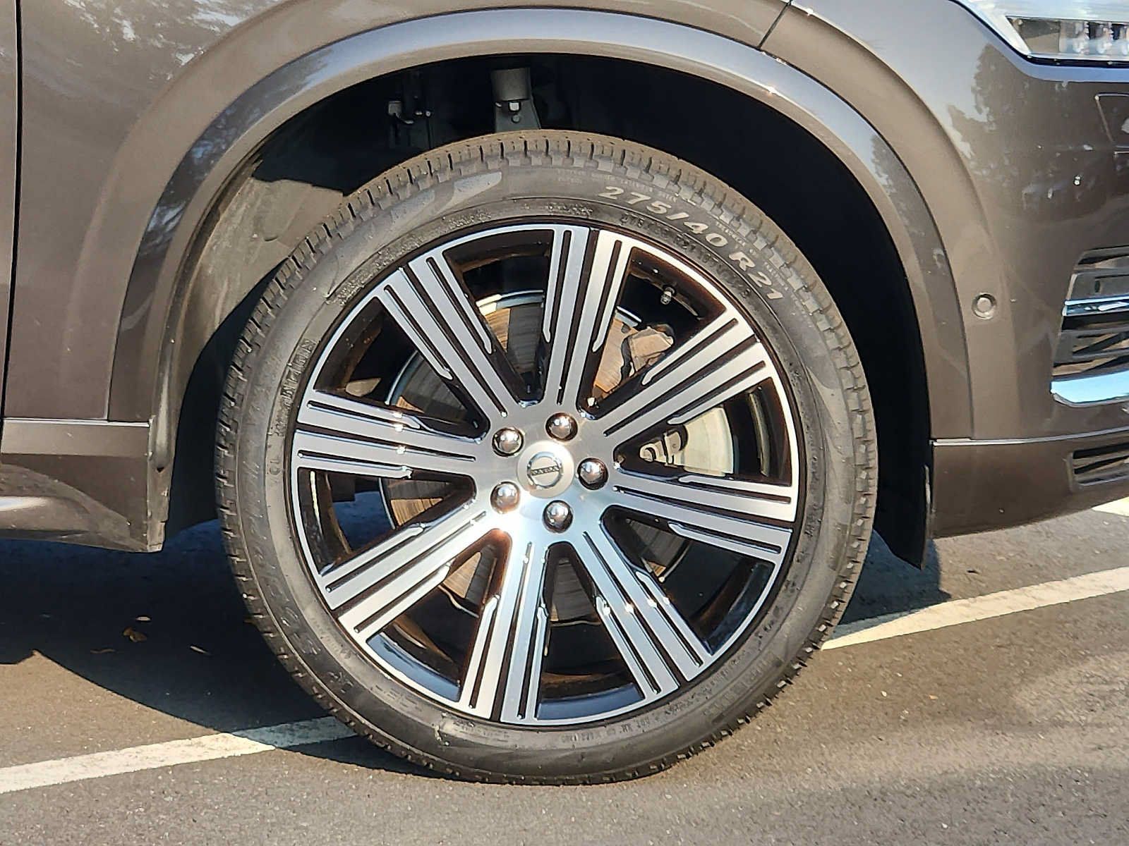 Certified 2024 Volvo XC90 T8 Ultimate w/ Protection Package Premier AWD/4WD image 8