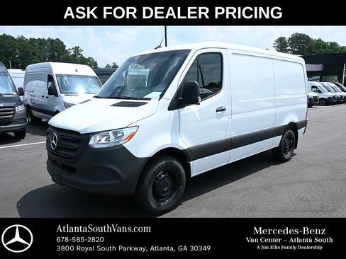 Used 2025 Mercedes-Benz Sprinter 2500 image 1