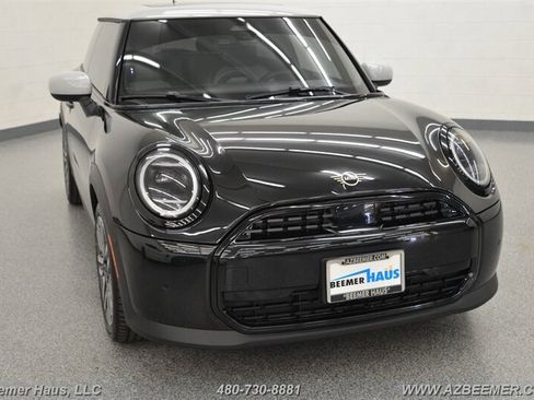 Used 2026 MINI Cooper 2-Door Hardtop FWD image 5