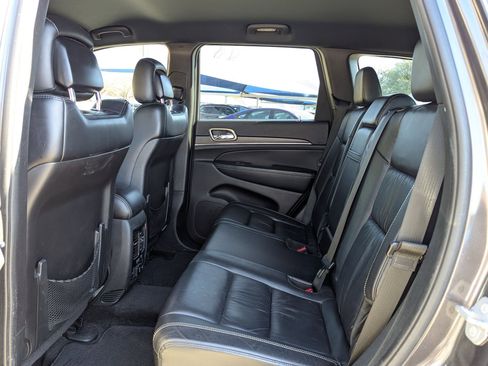 Used 2015 Jeep Grand Cherokee Limited image 15