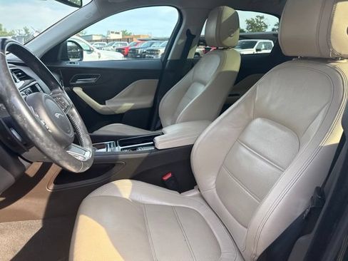 Used 2018 Jaguar F-PACE Prestige AWD/4WD image 9